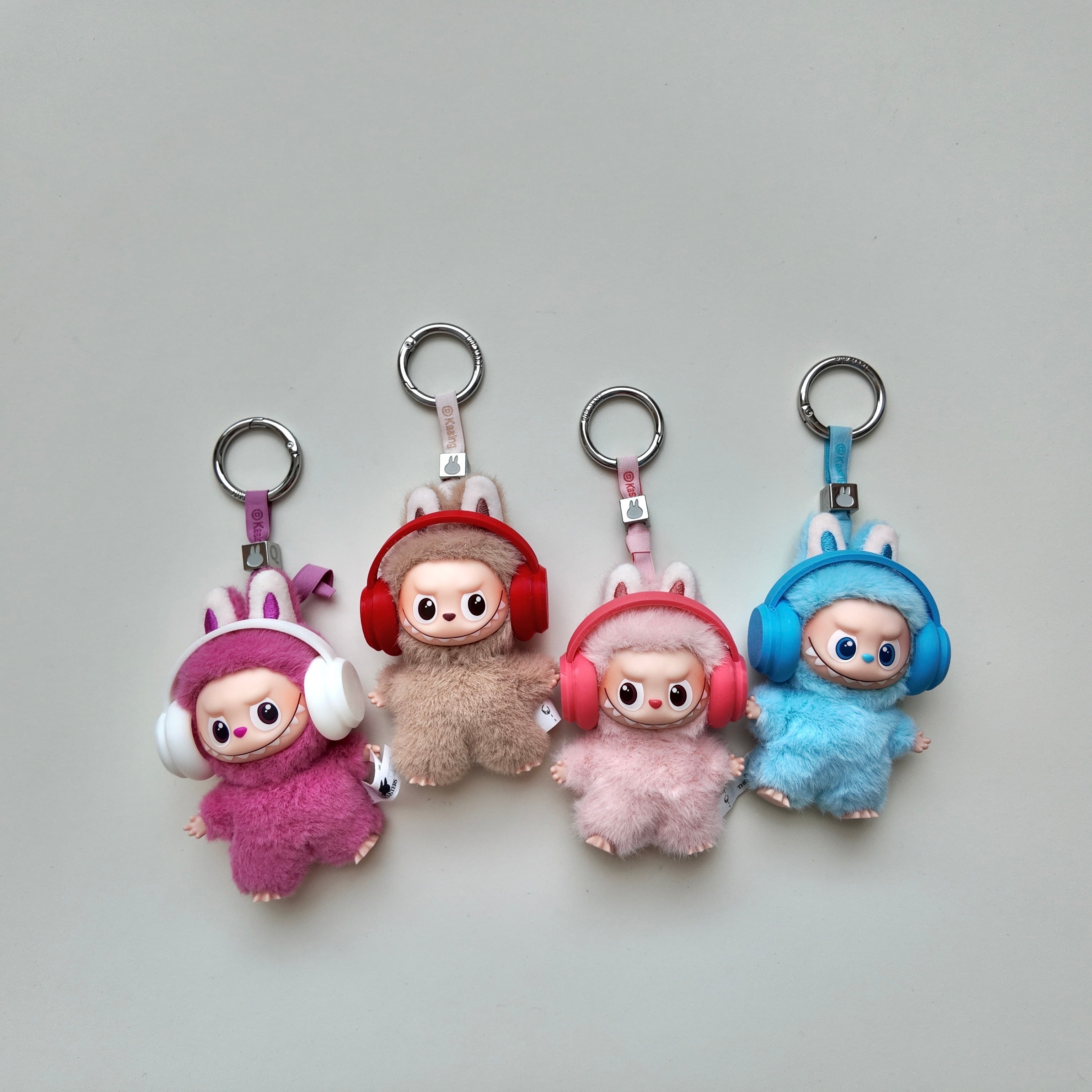 Mini labubu headphone 