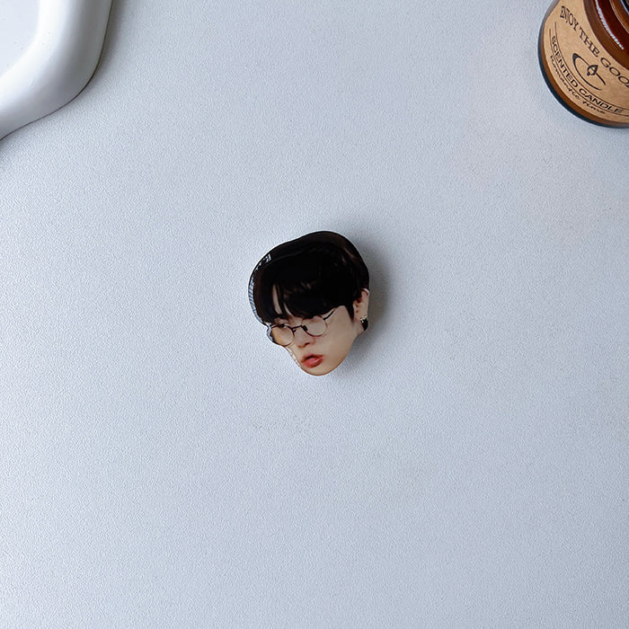 Yeonjun TXT phone grip