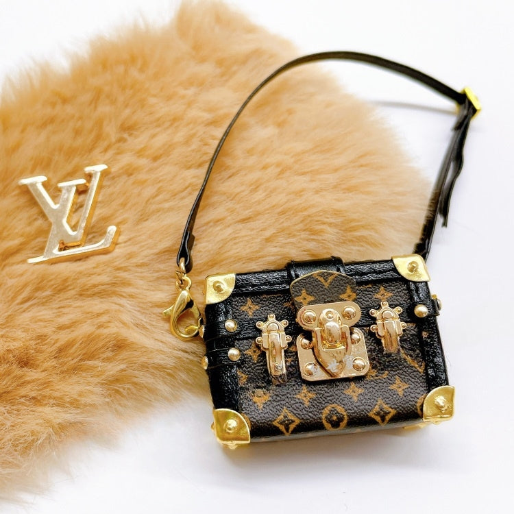 Labubu LV Louis Vuitton Clothes Designer Outfit Set with LV Bag and Shoes