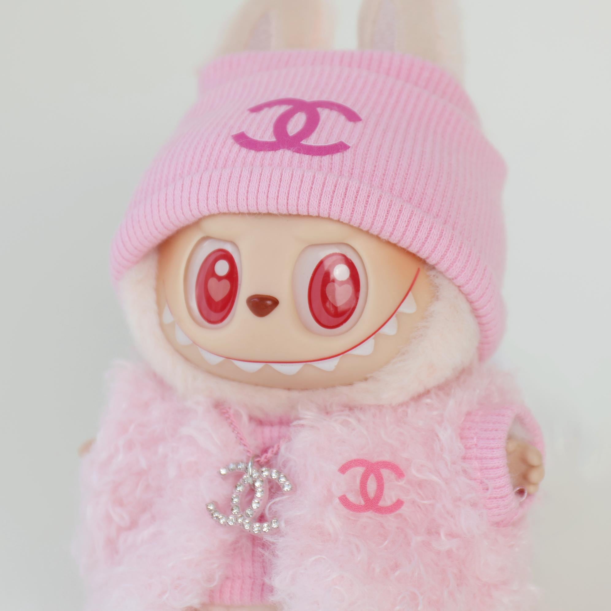labubu have a seat clothes with necklace and vest